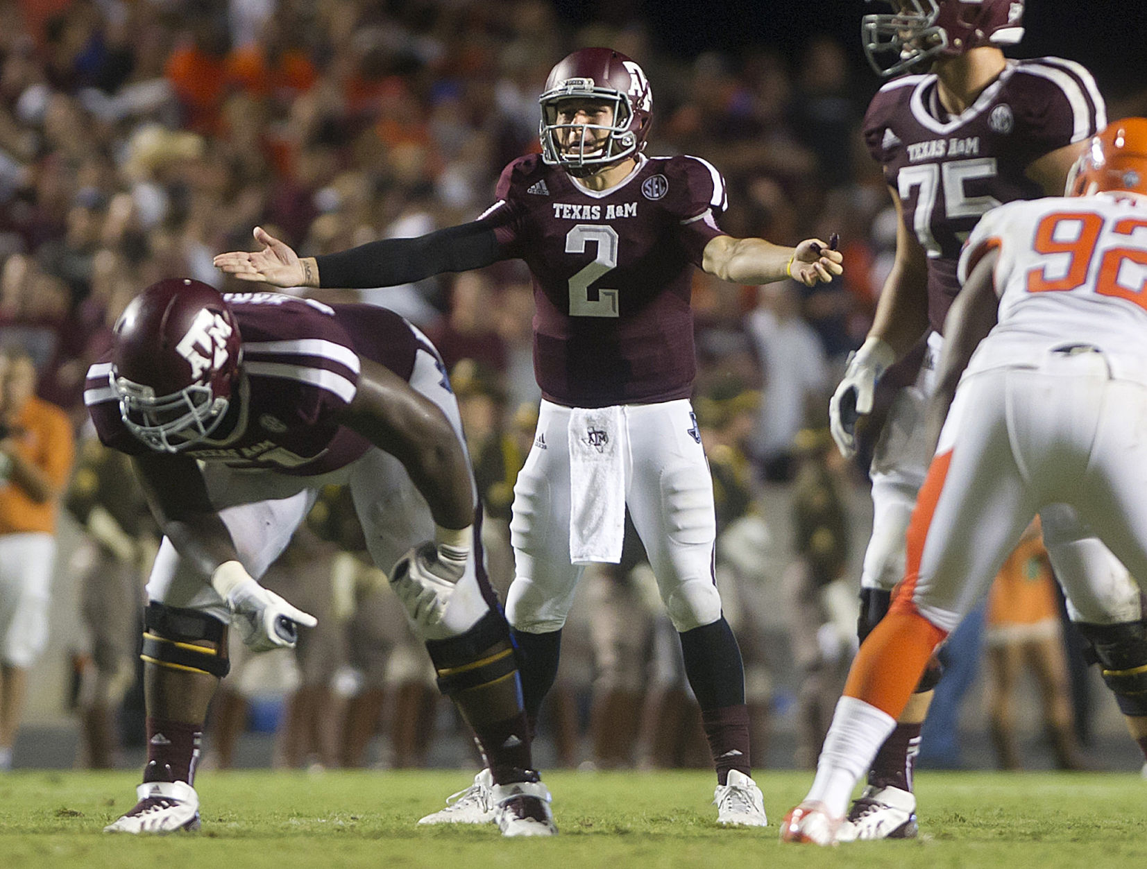 Manziel shows off his game from the pocket